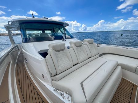 Tiara Yachts 48 LS image