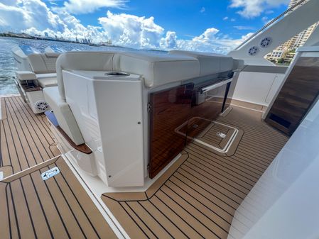 Tiara Yachts 48 LS image