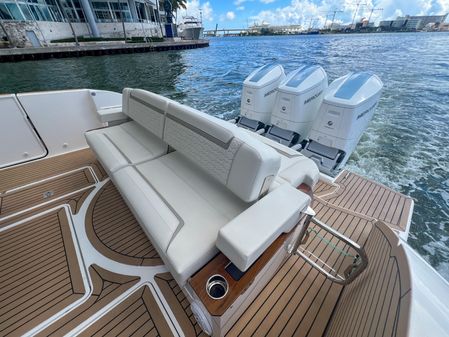 Tiara Yachts 48 LS image