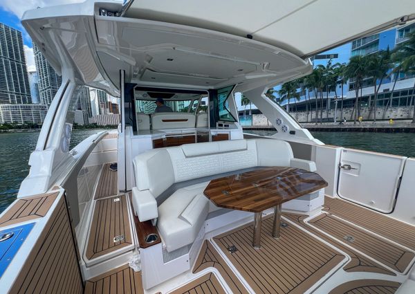 Tiara Yachts 48 LS image