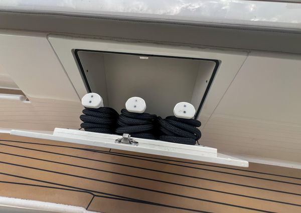 Tiara Yachts 48 LS image