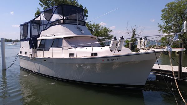 Mainship 36 Double Cabin