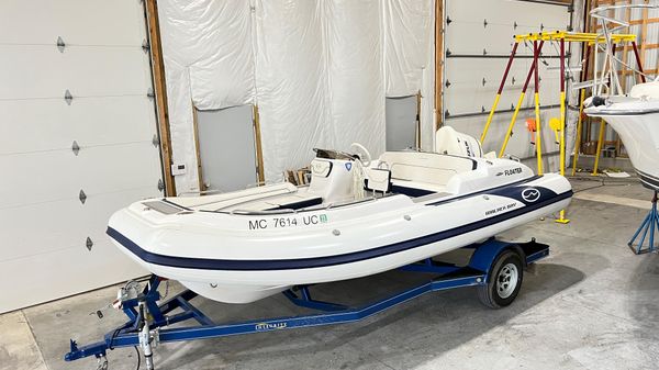 Walker Bay 525 Generation