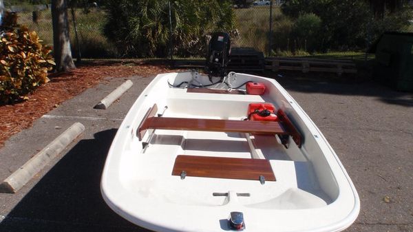 Boston Whaler 110 Tender 