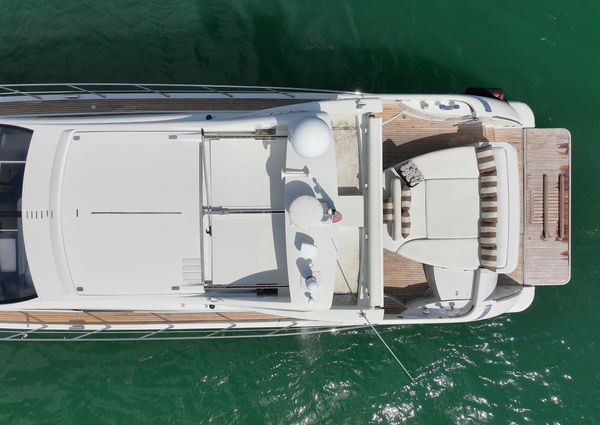 Azimut 62S image