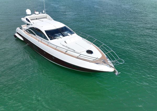 Azimut 62S image