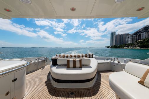 Azimut 62S image