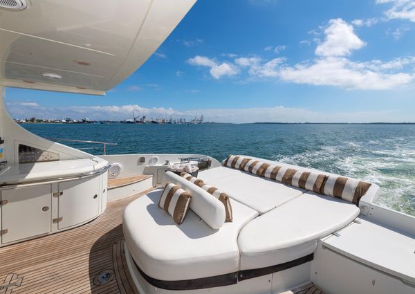 Azimut 62S image