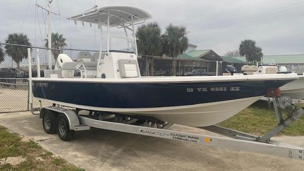 Sea Pro 228 Bay