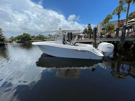 Aquasport 2500 Center Console image