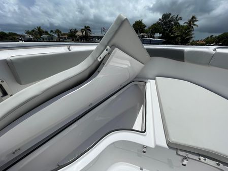 Aquasport 2500 Center Console image