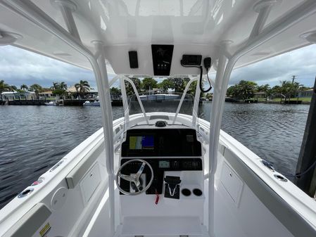 Aquasport 2500 Center Console image