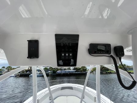 Aquasport 2500 Center Console image