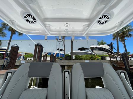 Aquasport 2500 Center Console image