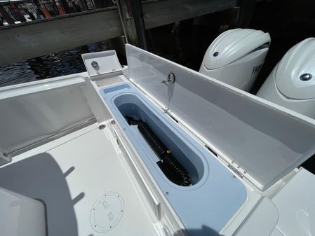 Aquasport 2500 Center Console image