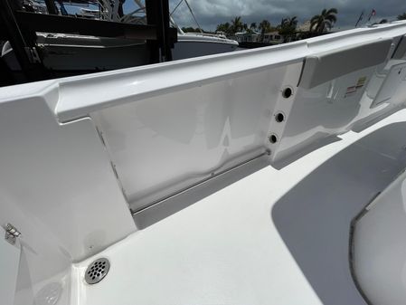 Aquasport 2500 Center Console image