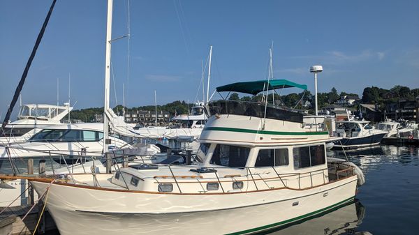 Chris-Craft West Indian Trawler 