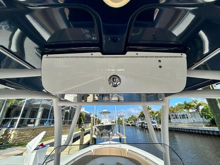 Sportsman Heritage 251 Center Console image