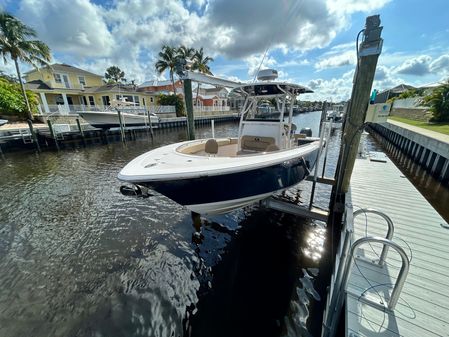 Sportsman Heritage 251 Center Console image