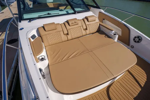 Sea Ray Sundancer 320 image