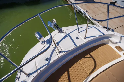 Sea Ray Sundancer 320 image