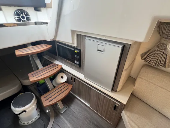 Sea-ray SUNDANCER-320 image