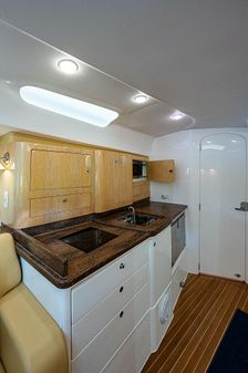 Intrepid 430 Sport Yacht image