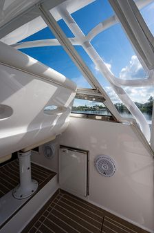 Intrepid 430 Sport Yacht image