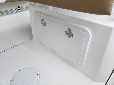 Edgewater 188CC Center Console image