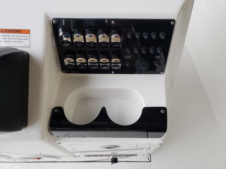 Edgewater 188CC Center Console image