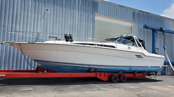 Sea Ray 460 Express Cruiser