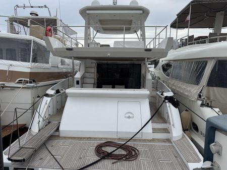 Azimut 66 image