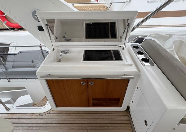 Azimut 66 image