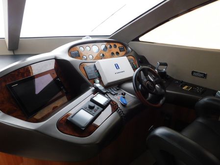 Sunseeker Manhattan 74 image
