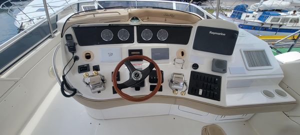 Sea Ray 480 Sedan Bridge image