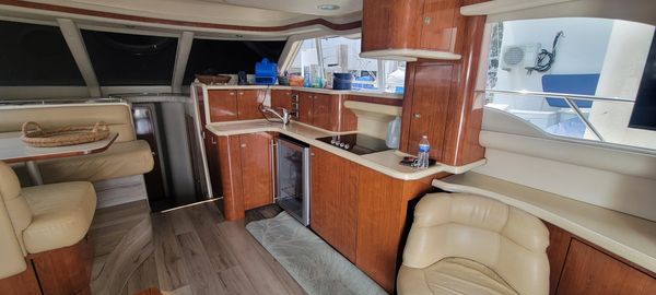 Sea Ray 480 Sedan Bridge image