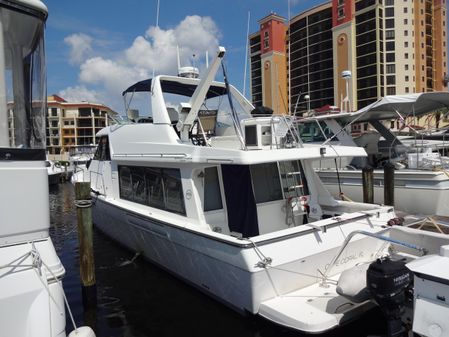 Bayliner 4788 image