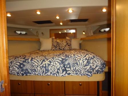 Bayliner 4788 image