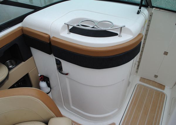 Sea-ray 220-SUNDECK-OUTBOARD image