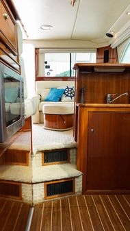 Riviera 40 Flybridge image