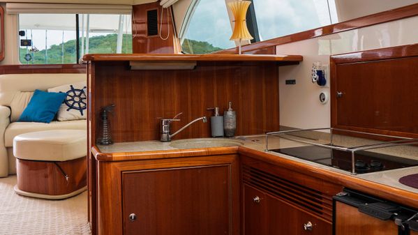 Riviera 40 Flybridge image