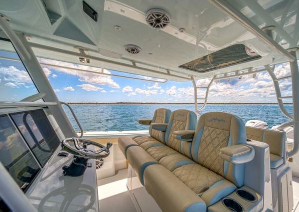 Yellowfin 42 Center Console image