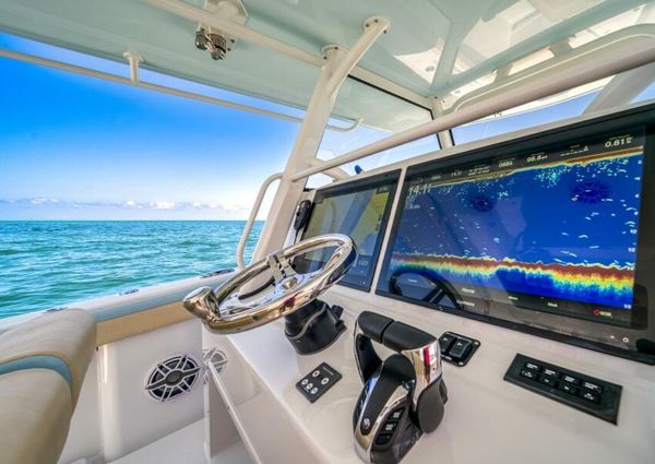 Yellowfin 42 Center Console image