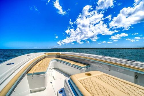 Yellowfin 42 Center Console image