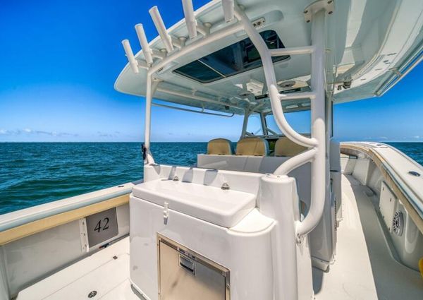 Yellowfin 42 Center Console image