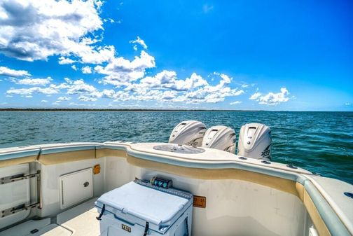 Yellowfin 42 Center Console image