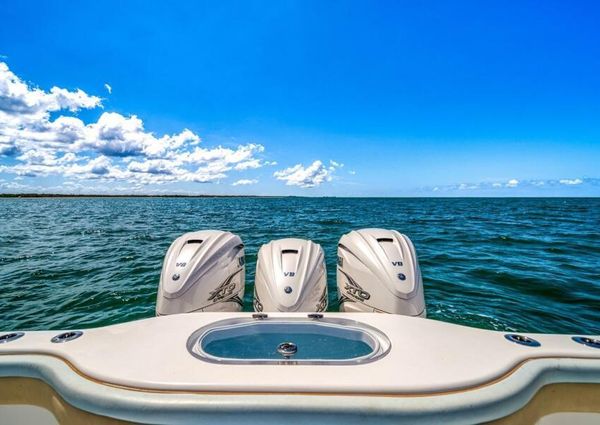 Yellowfin 42 Center Console image