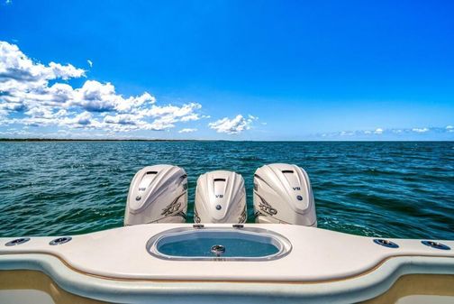 Yellowfin 42 Center Console image