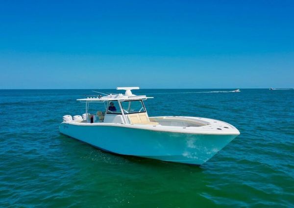 Yellowfin 42 Center Console image