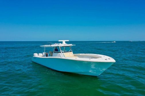 Yellowfin 42 Center Console image